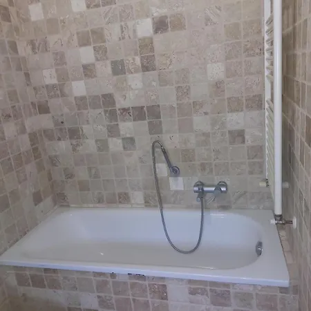 Soncin Apartment *